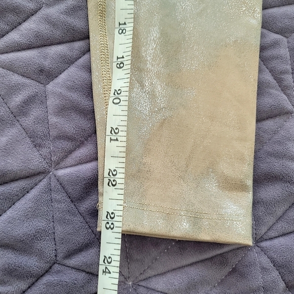 Beyond Yoga softshine leggings size small - Picture 13 of 17